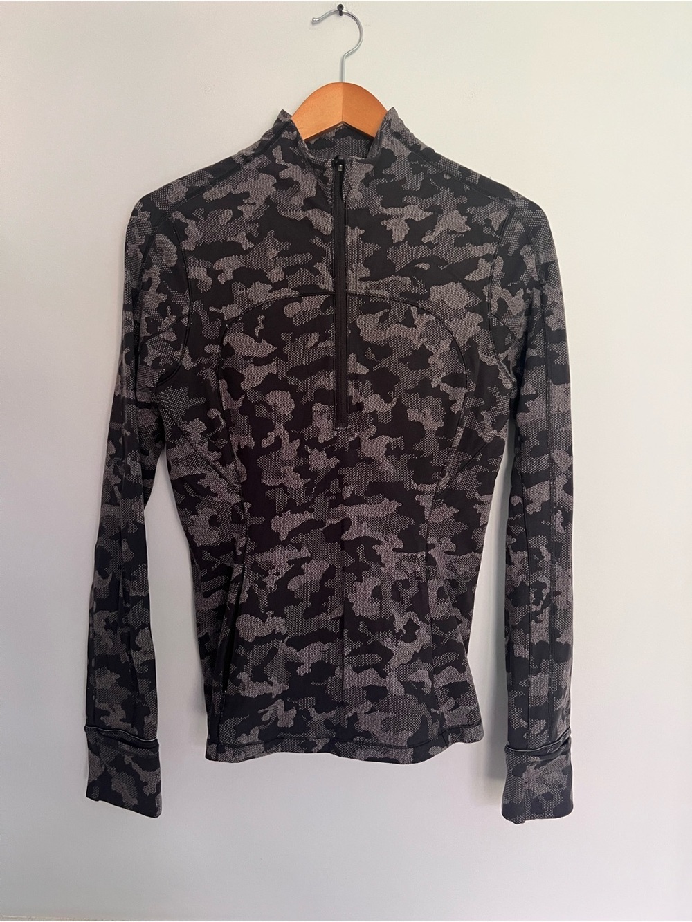 Lululemon Run Briskly 1/2 Zip Heritage Camo Jacquard Black Lunar Rock Size 10